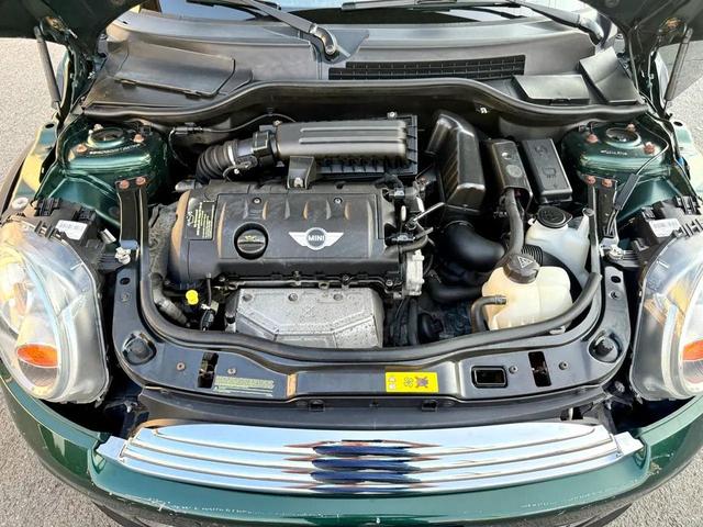 Photo of 2015 British Racing Green Metallic MINI Convertible