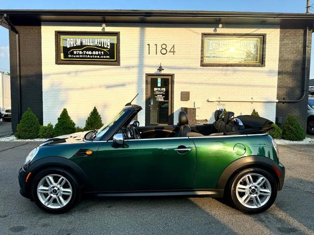 Photo of 2015 British Racing Green Metallic MINI Convertible