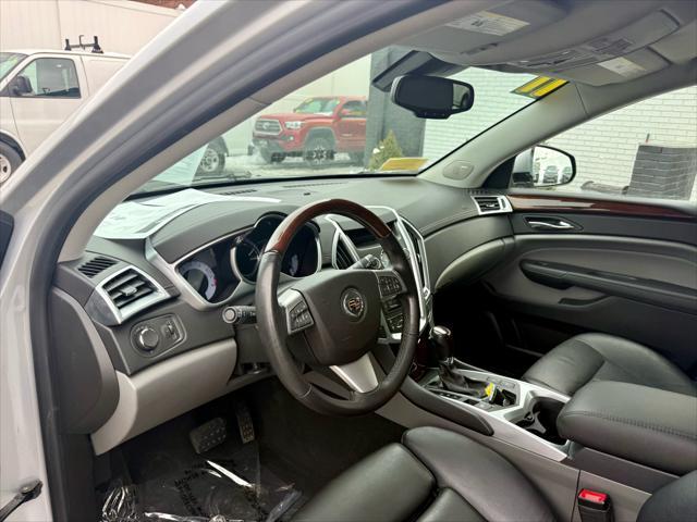 Photo of 2011 Silver Cadillac SRX