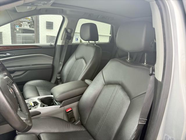 Photo of 2011 Silver Cadillac SRX