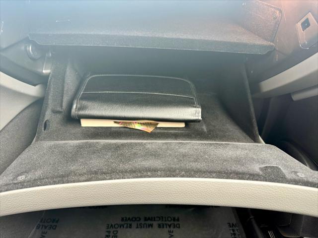 Photo of 2011 Silver Cadillac SRX