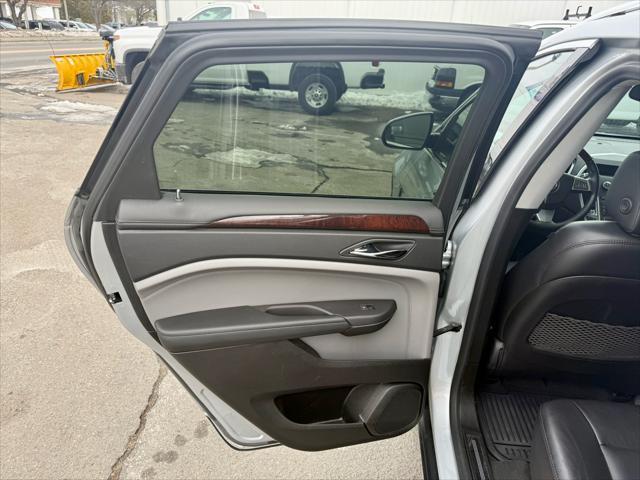 Photo of 2011 Silver Cadillac SRX