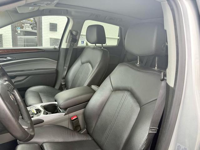 Photo of 2011 Silver Cadillac SRX