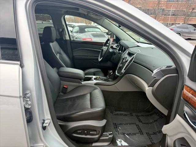 Photo of 2011 Silver Cadillac SRX