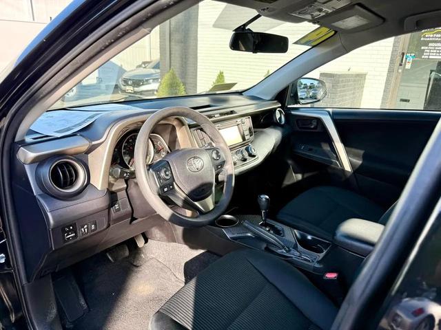 Photo of 2014 Black Toyota RAV4