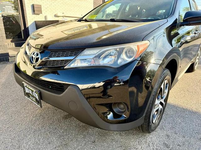 Photo of 2014 Black Toyota RAV4