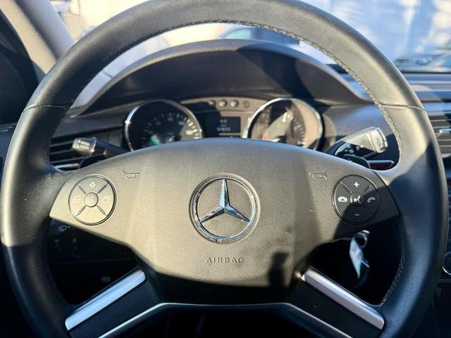 Photo of 2010 Silver Mercedes-Benz R-Class