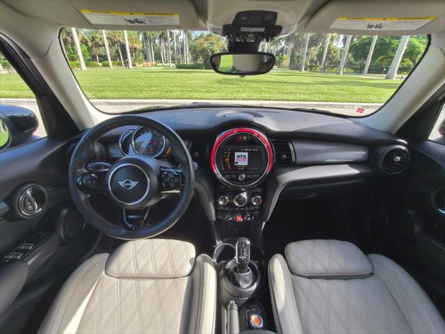 Photo of 2020 Black MINI Hardtop