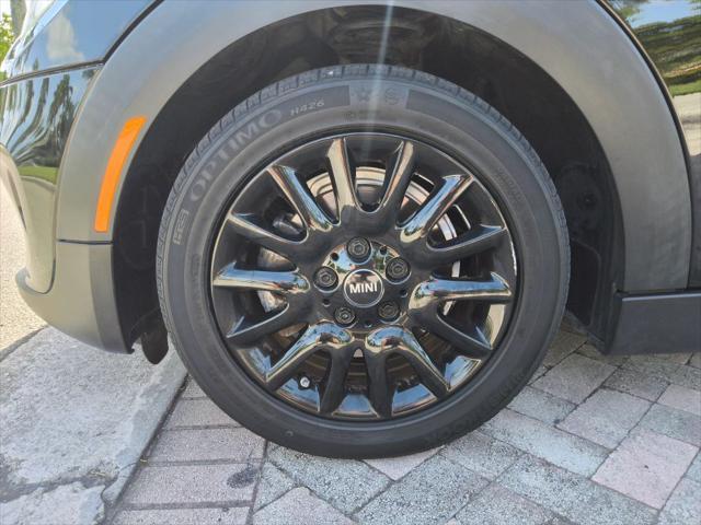 Photo of 2020 Black MINI Hardtop