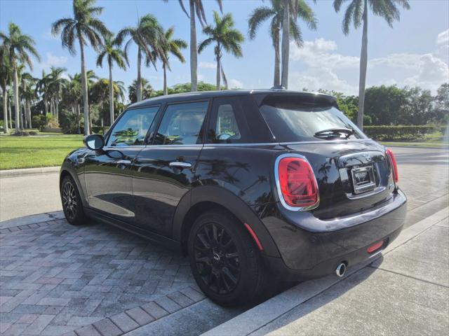 Photo of 2020 Black MINI Hardtop