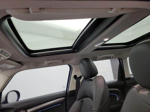 Photo of 2023 Blue MINI Hardtop