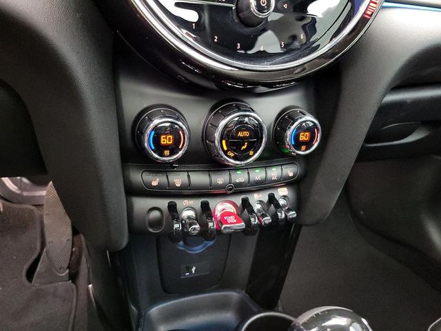 Photo of 2023 Blue MINI Hardtop