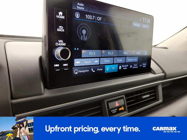 Photo of 2023 Gray Honda Pilot