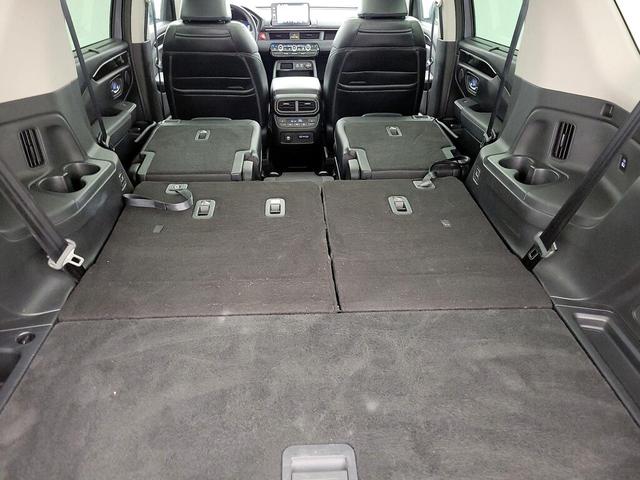 Photo of 2023 Gray Honda Pilot