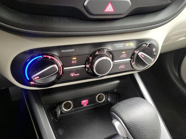 Photo of 2020 White Kia Soul