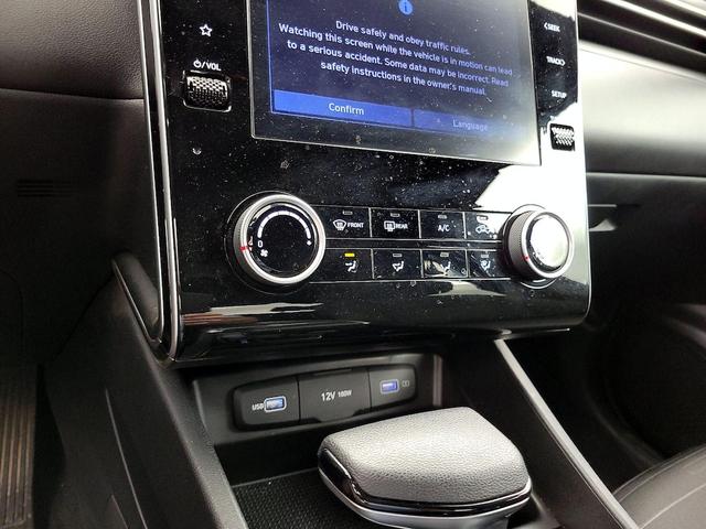 Photo of 2022 Black Hyundai SANTA CRUZ