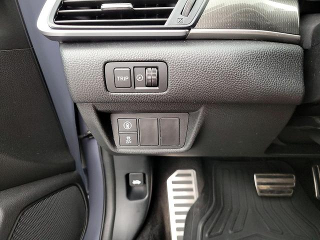 Photo of 2021 Gray Honda Accord