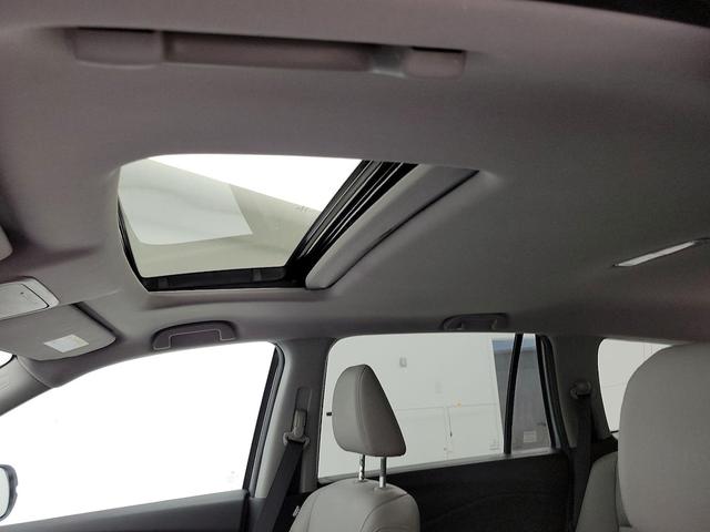 Photo of 2017 Silver Honda Pilot