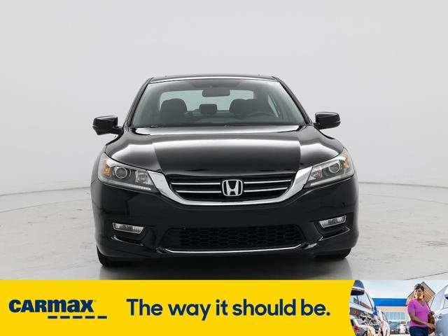 Photo of 2015 Black Honda Accord