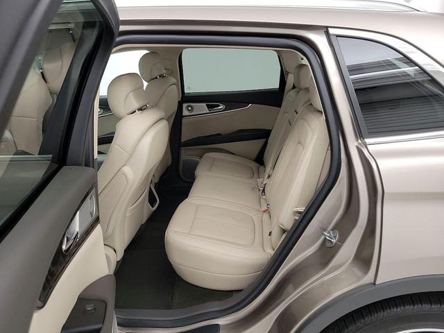 Photo of 2019 Gold Lincoln Nautilus