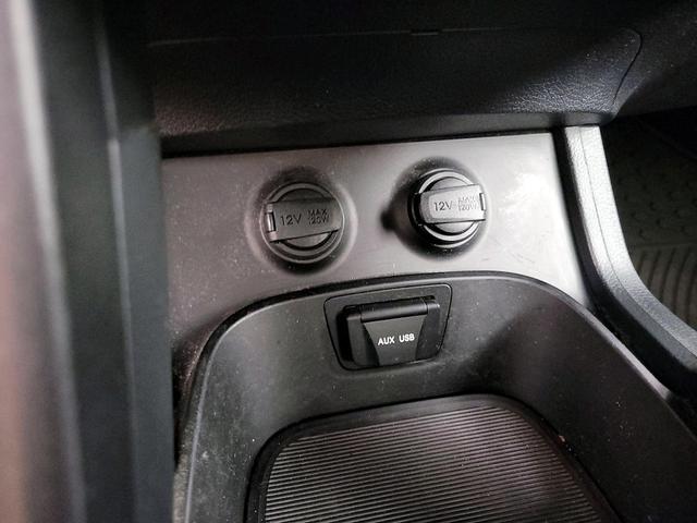 Photo of 2013 Silver Hyundai SANTA FE
