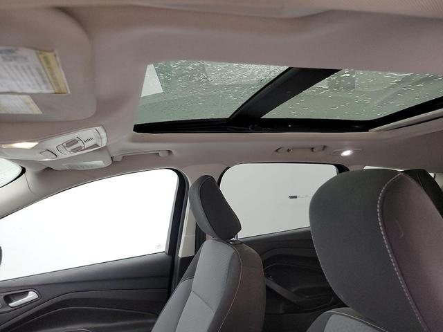 Photo of 2018 Gray Ford Escape
