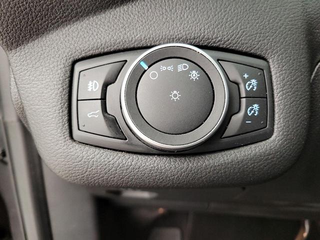Photo of 2018 Gray Ford Escape