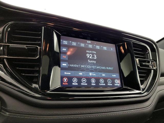 Photo of 2022 Red Dodge Durango