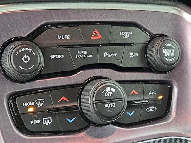 Photo of 2018 Black Dodge Challenger
