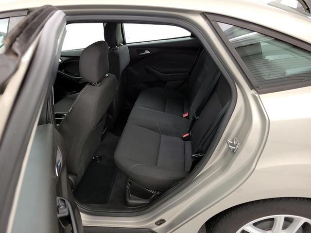 Photo of 2016 Gold Ford Focus