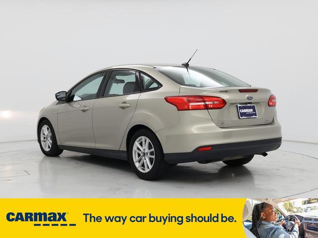 Photo of 2016 Gold Ford Focus