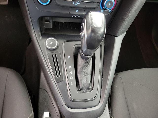Photo of 2016 Gold Ford Focus