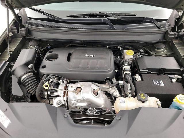 Photo of 2019 Green Jeep Cherokee