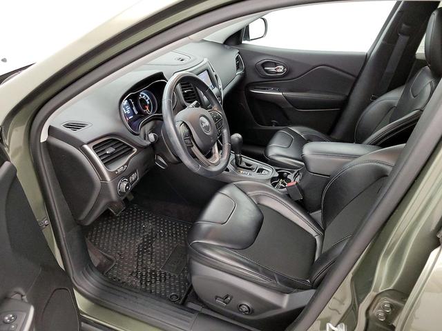 Photo of 2019 Green Jeep Cherokee