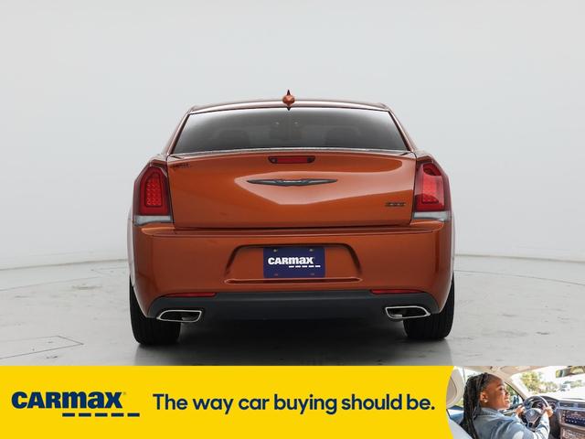 Photo of 2021 Orange Chrysler 300