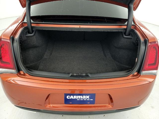 Photo of 2021 Orange Chrysler 300