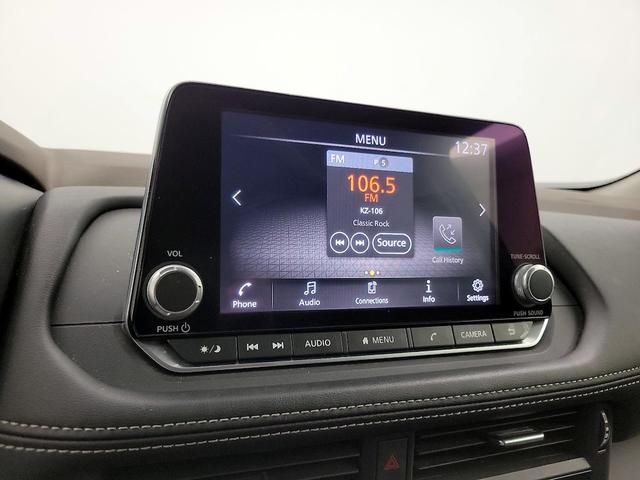 Photo of 2021 Gray Nissan Rogue