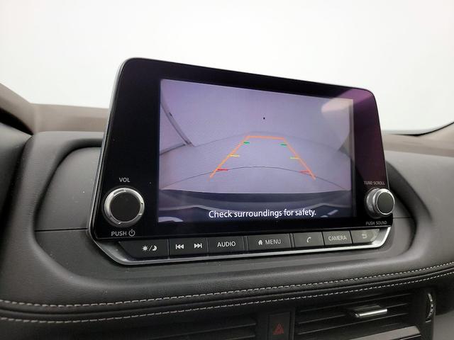 Photo of 2021 Gray Nissan Rogue