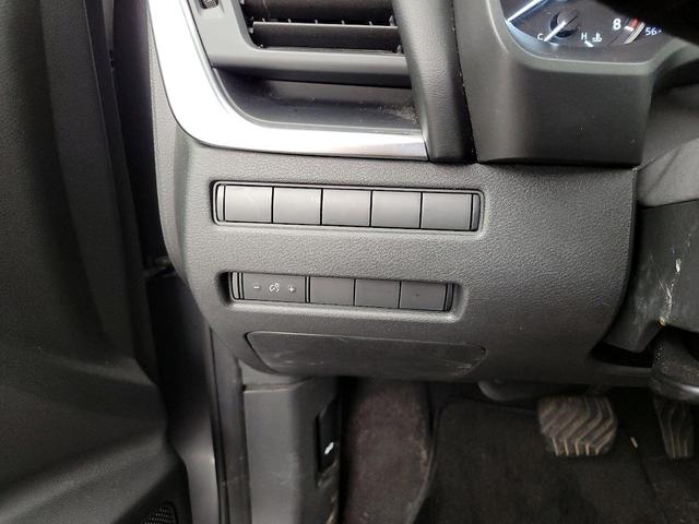 Photo of 2021 Gray Nissan Rogue