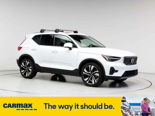 2023 Volvo XC40