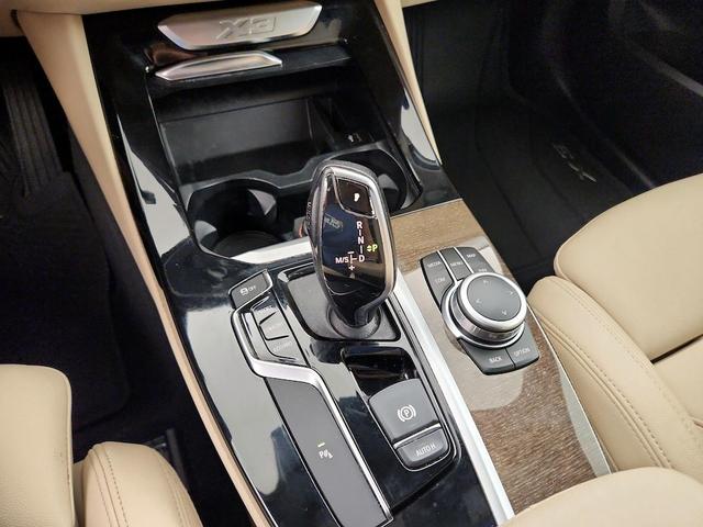 Photo of 2019 White BMW X3