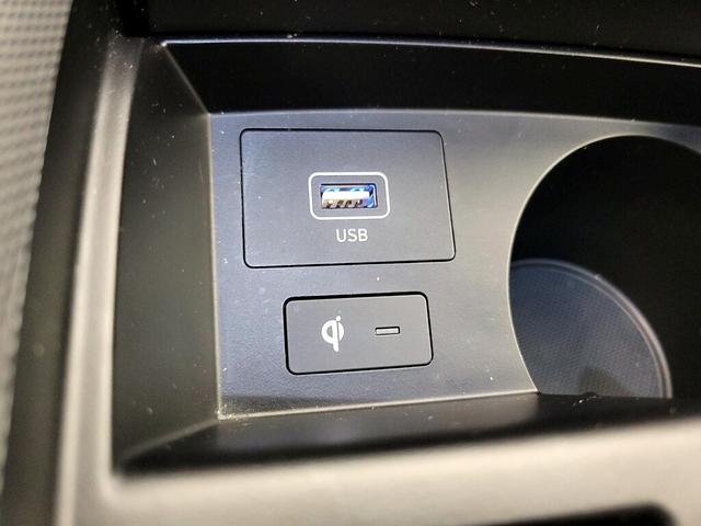 Photo of 2023 Red Hyundai SANTA FE