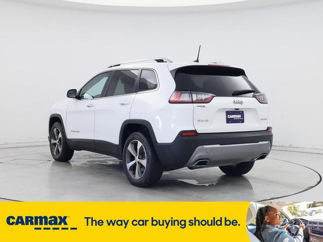 Photo of 2021 White Jeep Cherokee