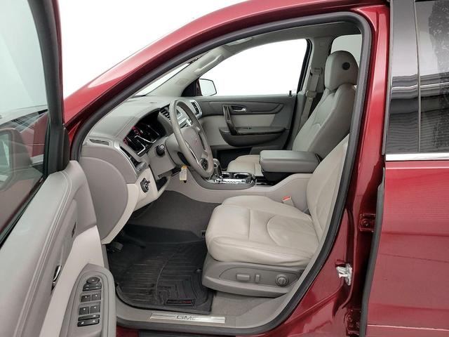 Photo of 2016 Red GMC Acadia