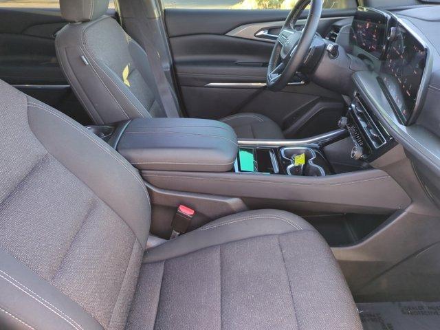Photo of 2024 Sterling Gray Metallic Chevrolet Traverse