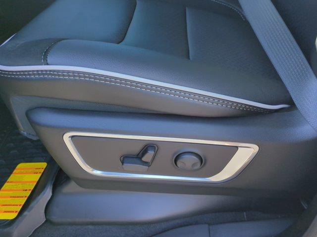 Photo of 2026 Bright White Clearcoat RAM 1500