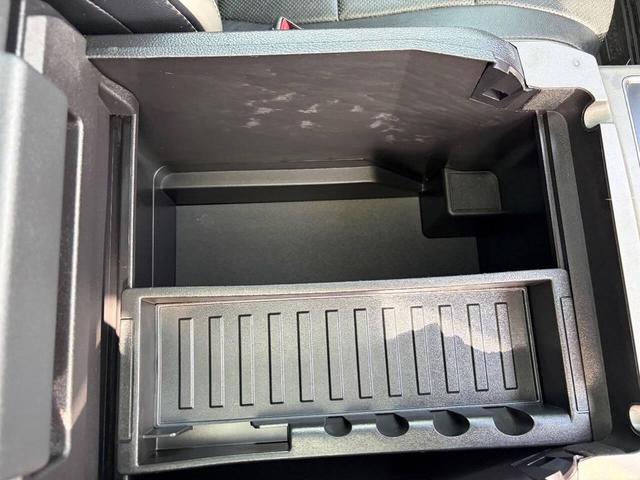 Photo of 2018 Black Ford F-150
