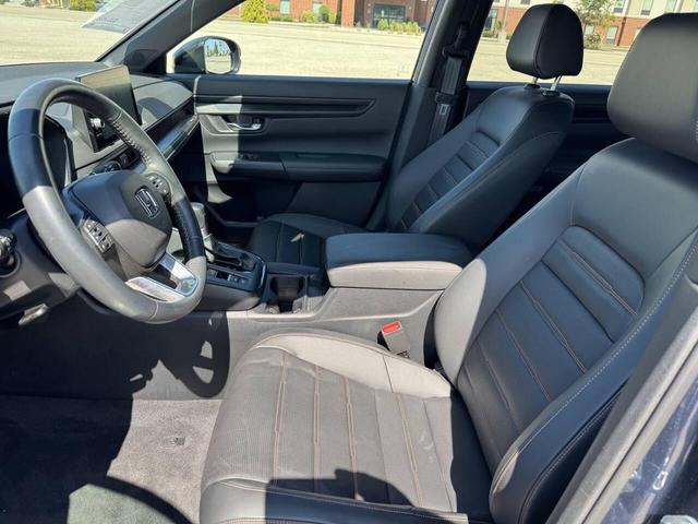 Photo of 2024 Blue Honda CR-V Hybrid
