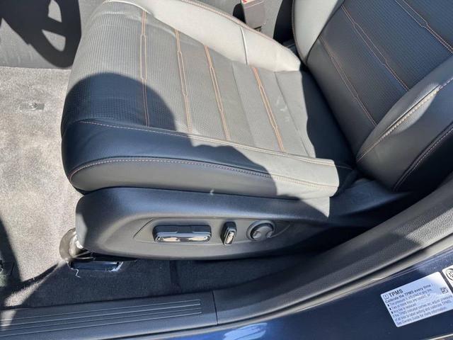 Photo of 2024 Blue Honda CR-V Hybrid