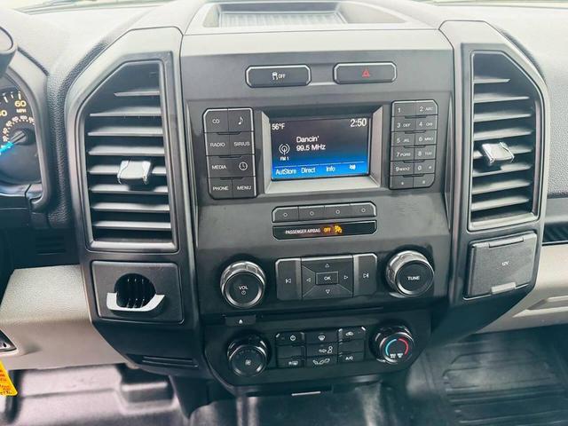 Photo of 2016 White Ford F-150